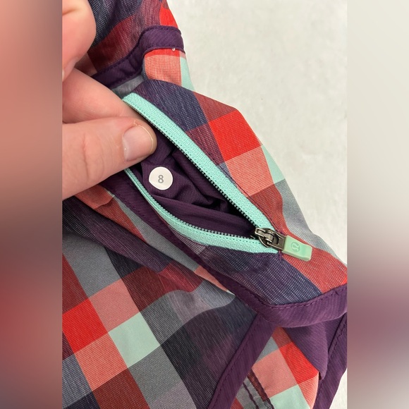 Lululemon size 8 Tracker Short II Wheezy Check Multi Heathered Berry Yum Yum Run - Picture 7 of 11